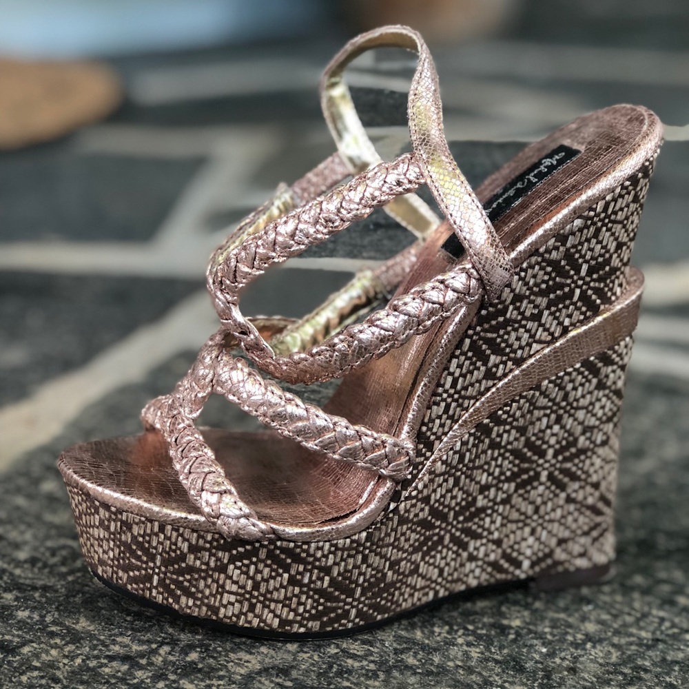 💅🏼 Barbie Pink Wedge Heels